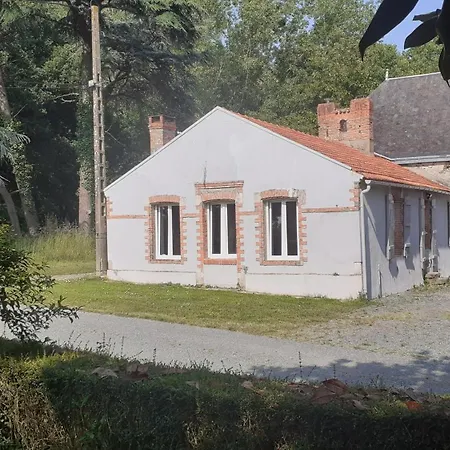 Du Chateau Des Bretonnieres Sur Vie Dom wakacyjny *